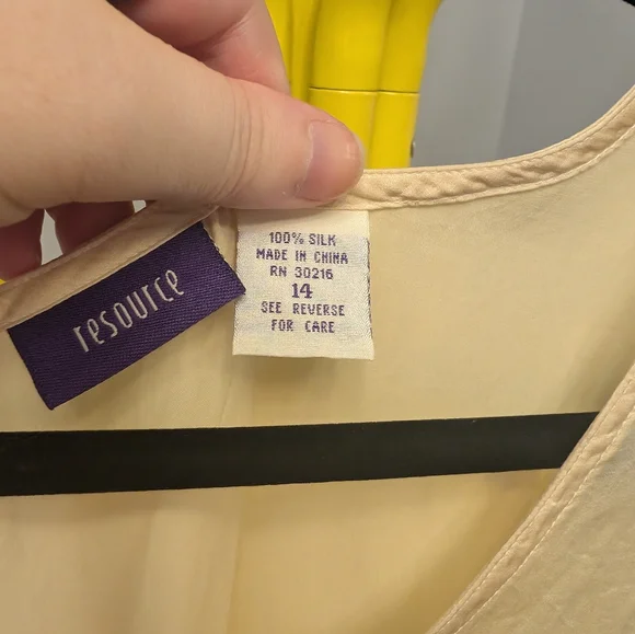 Vintage Resource Silk Tank - Picture 2 of 4